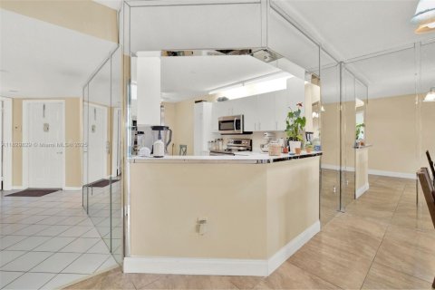 Copropriété à vendre à Sunrise, Floride: 3 chambres, 127.28 m2 № 1804412 - photo 13