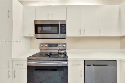 Copropriété à vendre à Sunrise, Floride: 3 chambres, 127.28 m2 № 1804412 - photo 15