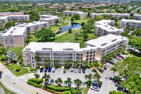 Copropriété à vendre à Sunrise, Floride: 3 chambres, 127.28 m2 № 1804412 - photo 2