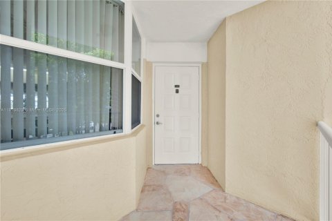 Copropriété à vendre à Sunrise, Floride: 3 chambres, 127.28 m2 № 1804412 - photo 30