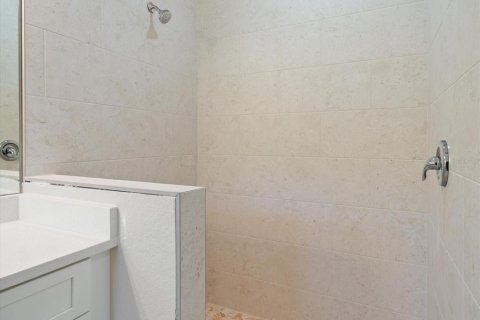 Купить виллу или дом в Порт-Шарлотт, Флорида 10 комнат, 165.37м2, № 1800609 - фото 12