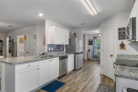 Casa en venta en Citrus Springs, Florida, 5 dormitorios, 212.56 m2 № 1754921 - foto 10
