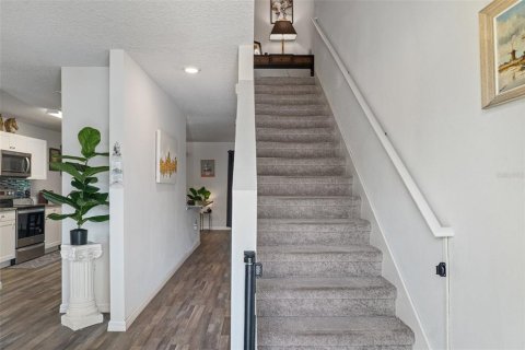 Casa en venta en Citrus Springs, Florida, 5 dormitorios, 212.56 m2 № 1754921 - foto 4