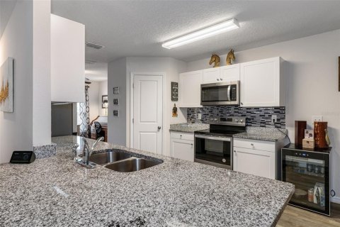 Casa en venta en Citrus Springs, Florida, 5 dormitorios, 212.56 m2 № 1754921 - foto 9