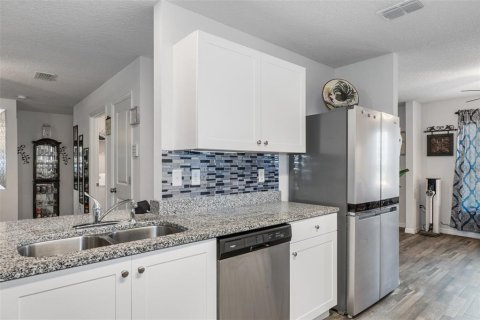 Casa en venta en Citrus Springs, Florida, 5 dormitorios, 212.56 m2 № 1754921 - foto 11