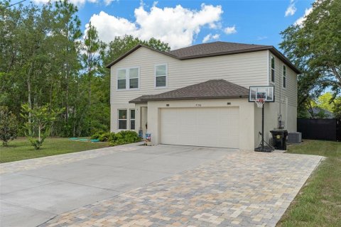 Casa en venta en Citrus Springs, Florida, 5 dormitorios, 212.56 m2 № 1754921 - foto 1