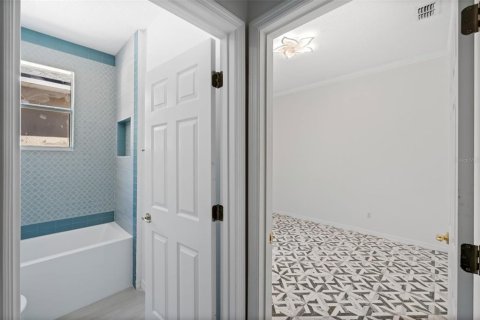 Villa ou maison à louer à Windermere, Floride: 5 chambres, 312.62 m2 № 2107515 - photo 17
