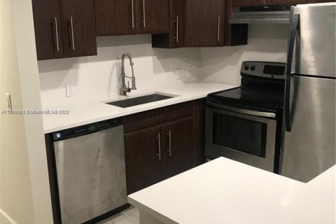 Condominio en alquiler en Boca Raton, Florida, 1 dormitorio, 55.74 m2 № 1932668 - foto 3