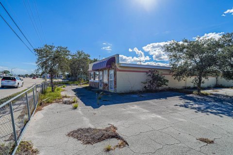 Propiedad comercial en venta en Melbourne, Florida № 2083702 - foto 3
