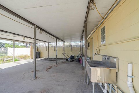 Propiedad comercial en venta en Melbourne, Florida № 2083702 - foto 12