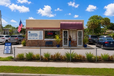 Propiedad comercial en venta en Melbourne, Florida № 2083702 - foto 26