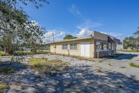 Propiedad comercial en venta en Melbourne, Florida № 2083702 - foto 14