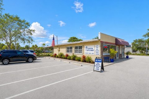 Propiedad comercial en venta en Melbourne, Florida № 2083702 - foto 25