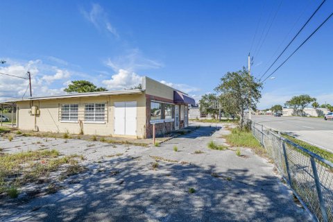 Propiedad comercial en venta en Melbourne, Florida № 2083702 - foto 15