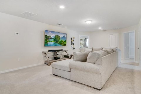 House in Davenport, Florida 10 bedrooms, 408.68 sq.m. № 2225725 - photo 27