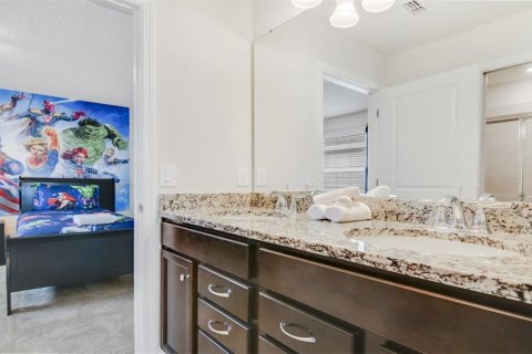 House in Davenport, Florida 10 bedrooms, 408.68 sq.m. № 2225725 - photo 21