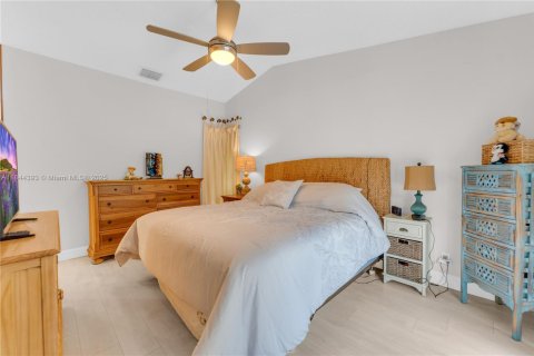 Condo in Coconut Creek, Florida, 2 bedrooms  № 1842659 - photo 28