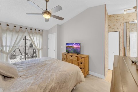 Condo in Coconut Creek, Florida, 2 bedrooms  № 1842659 - photo 26