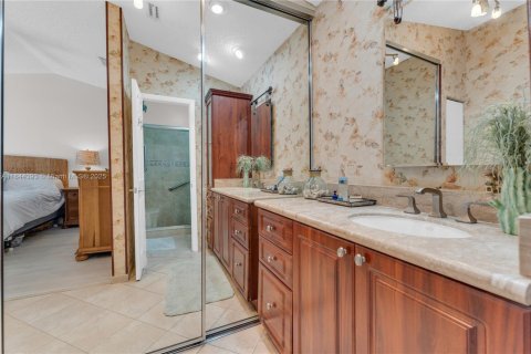 Condo in Coconut Creek, Florida, 2 bedrooms  № 1842659 - photo 30
