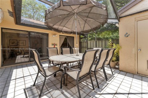 Condo in Coconut Creek, Florida, 2 bedrooms  № 1842659 - photo 6