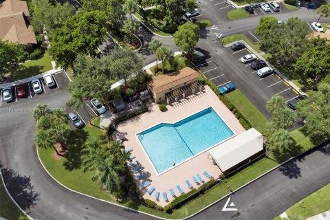 Condo in Coconut Creek, Florida, 2 bedrooms  № 1842659 - photo 7
