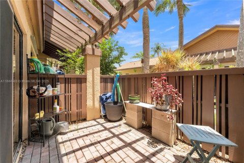 Condo in Coconut Creek, Florida, 2 bedrooms  № 1842659 - photo 9