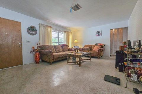 Villa ou maison à vendre à Clearwater, Floride: 2 chambres, 81.94 m2 № 1760131 - photo 19