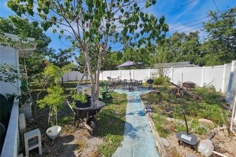 Villa ou maison à vendre à Clearwater, Floride: 2 chambres, 81.94 m2 № 1760131 - photo 18