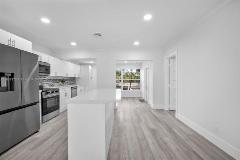 House in Oakland Park, Florida 3 bedrooms, 125.33 sq.m. № 1836149 - photo 30