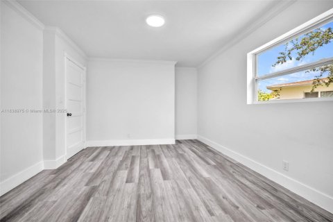 House in Oakland Park, Florida 3 bedrooms, 125.33 sq.m. № 1836149 - photo 22