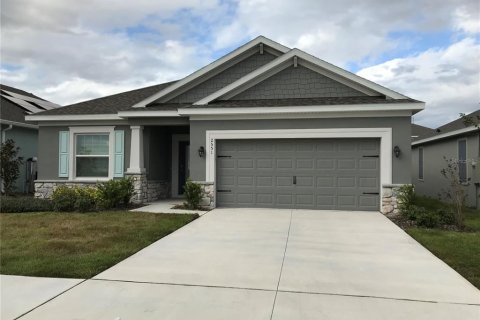 House in Lake Alfred, Florida 3 bedrooms, 179.95 sq.m. № 2229260