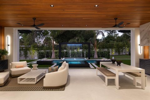 House in Winter Park, Florida 5 bedrooms, 479.75 sq.m. № 1827259 - photo 5