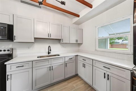 Villa ou maison à vendre à Ocoee, Floride: 2 chambres, 70.05 m2 № 2195909 - photo 13