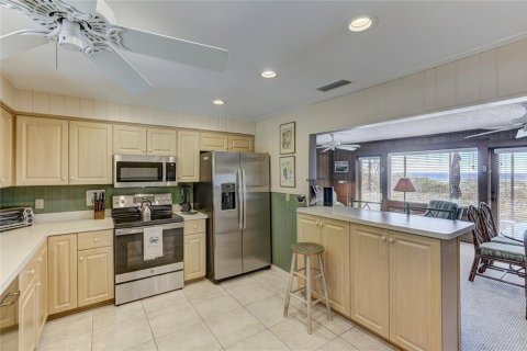Villa ou maison à louer à Holmes Beach, Floride: 4 chambres, 144.56 m2 № 2409997 - photo 5