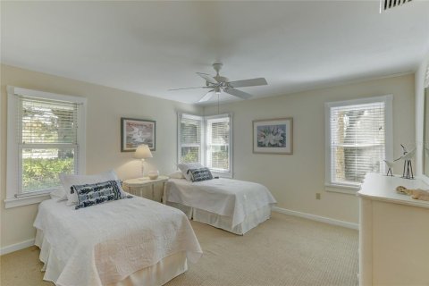 Villa ou maison à louer à Holmes Beach, Floride: 4 chambres, 144.56 m2 № 2409997 - photo 15