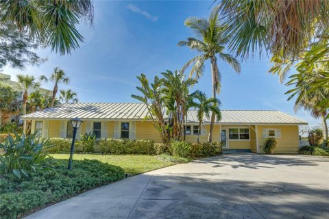 Villa ou maison à louer à Holmes Beach, Floride: 4 chambres, 144.56 m2 № 2409997 - photo 2