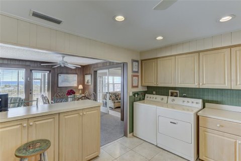 Villa ou maison à louer à Holmes Beach, Floride: 4 chambres, 144.56 m2 № 2409997 - photo 6