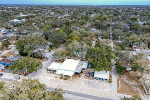 Commercial property in New Port Richey, Florida 430.69 sq.m. № 2211871 - photo 3
