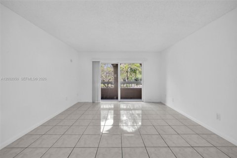 Снять в аренду кондоминиум в Майами, Флорида 1 спальня, 66.15м2, № 2066077 - фото 13