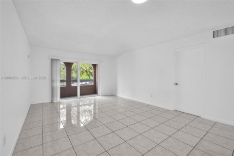 Снять в аренду кондоминиум в Майами, Флорида 1 спальня, 66.15м2, № 2066077 - фото 14