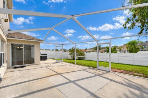 Casa en venta en Riverview, Florida, 4 dormitorios, 291.16 m2 № 2384489 - foto 2