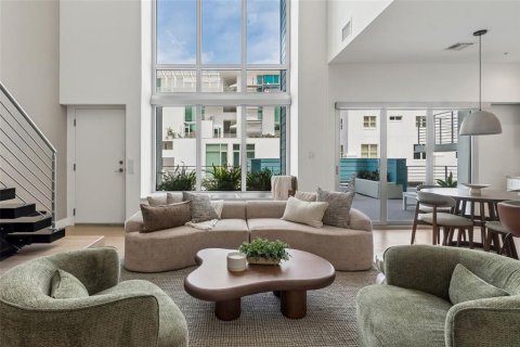 Condo in Sarasota, Florida, 3 bedrooms  № 2125827 - photo 18
