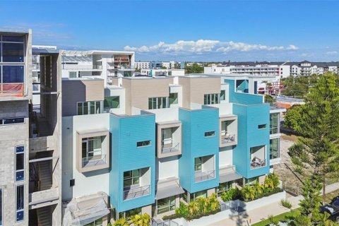 Condo à Sarasota, Floride, 3 chambres  № 2125827