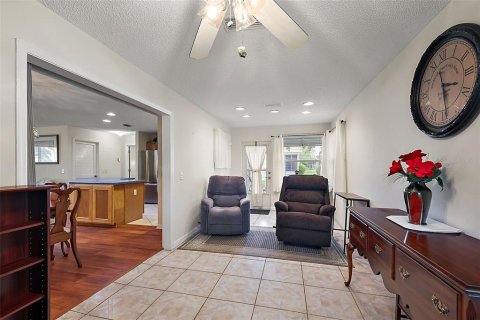 Casa en venta en The Villages, Florida, 3 dormitorios, 150.69 m2 № 1832601 - foto 11