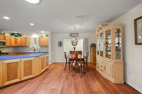 Casa en venta en The Villages, Florida, 3 dormitorios, 150.69 m2 № 1832601 - foto 5