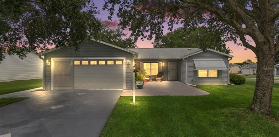 Casa en The Villages, Florida 3 dormitorios, 150.69 m2 № 1832601
