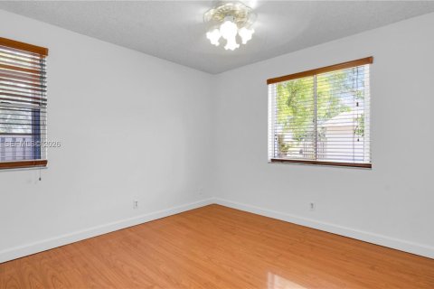 Villa ou maison à vendre à Sunrise, Floride: 3 chambres, 97.55 m2 № 2012040 - photo 25