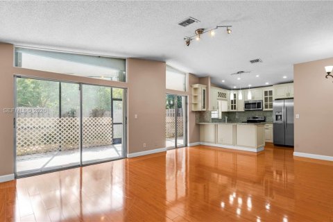 Villa ou maison à vendre à Sunrise, Floride: 3 chambres, 97.55 m2 № 2012040 - photo 16