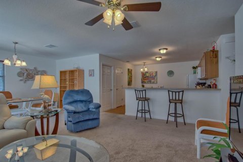 Casa en alquiler en The Villages, Florida, 2 dormitorios, 107.4 m2 № 1832207 - foto 8