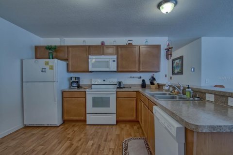 Casa en alquiler en The Villages, Florida, 2 dormitorios, 107.4 m2 № 1832207 - foto 3